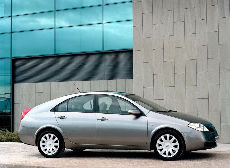  Nissan Primera Hatchback 2002 года  (фото 13 из 15)